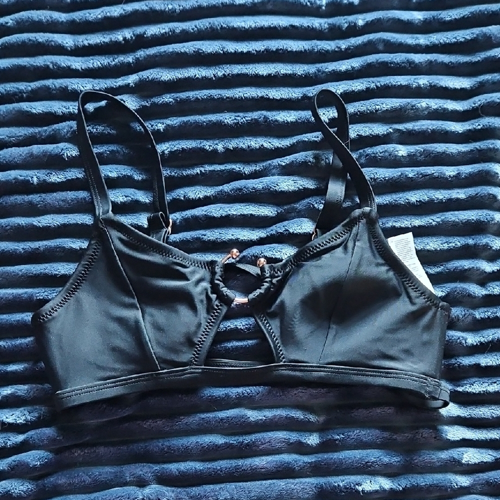 Elegant Black Women's Bikini Top